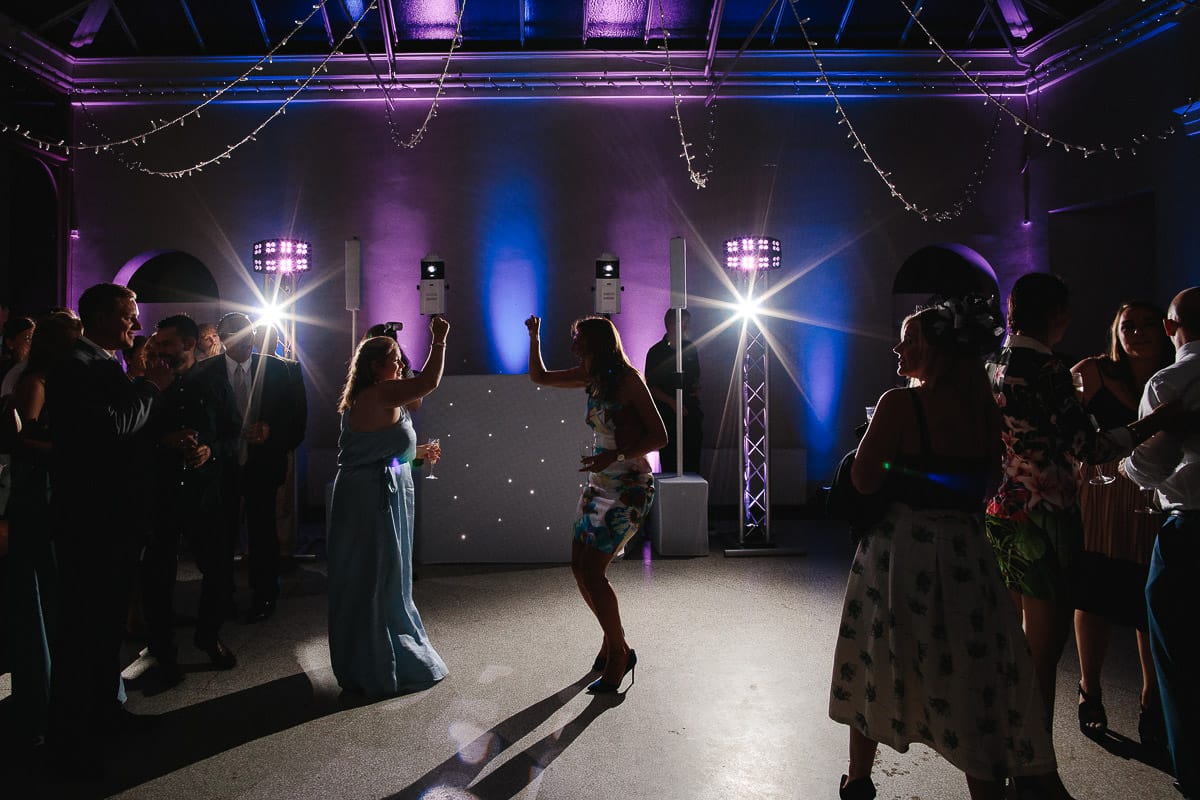 wedding photographer hampton court 111