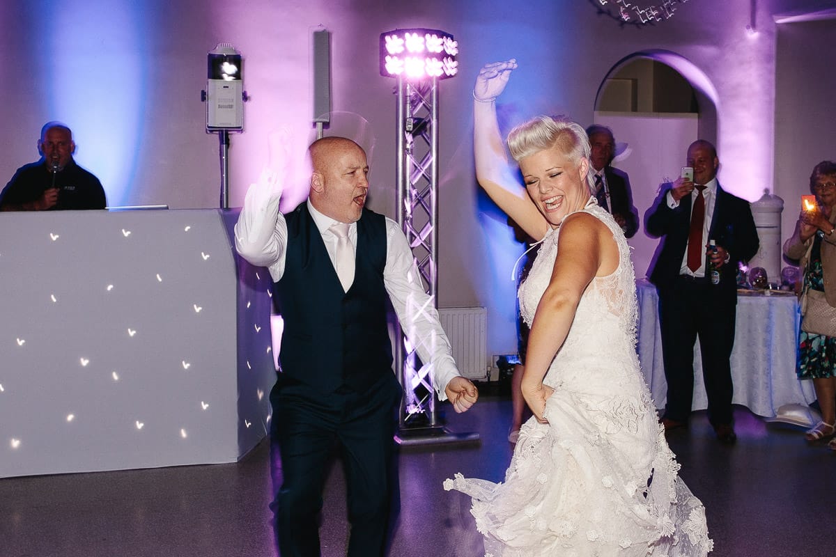 wedding photographer hampton court 114