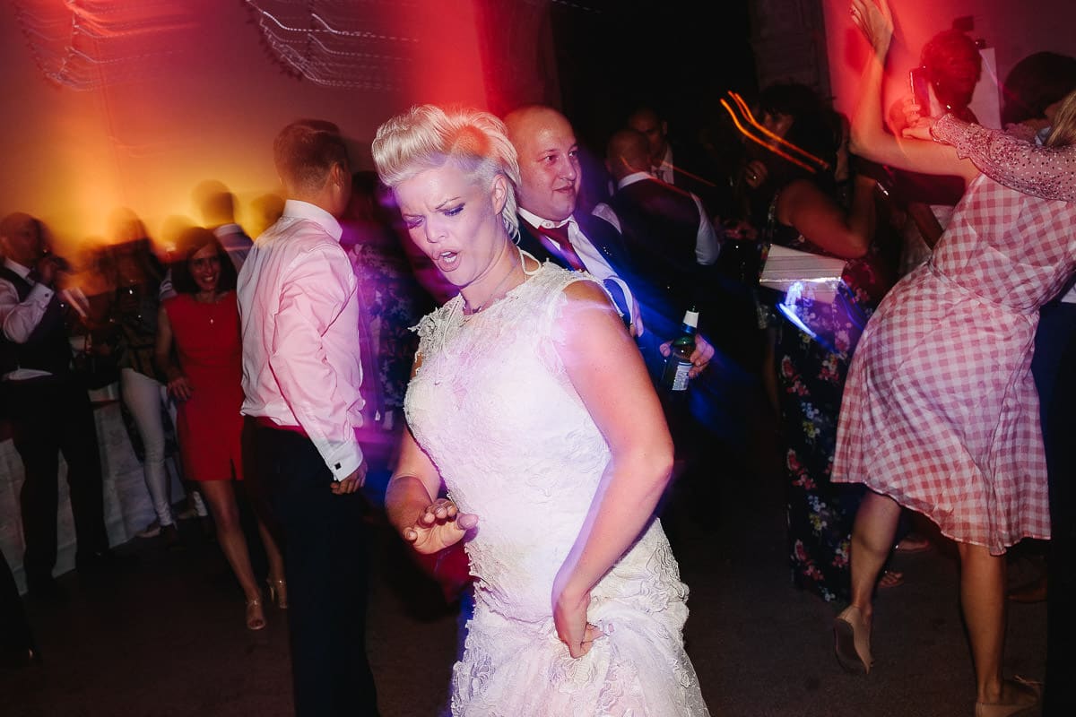 wedding photographer hampton court 116