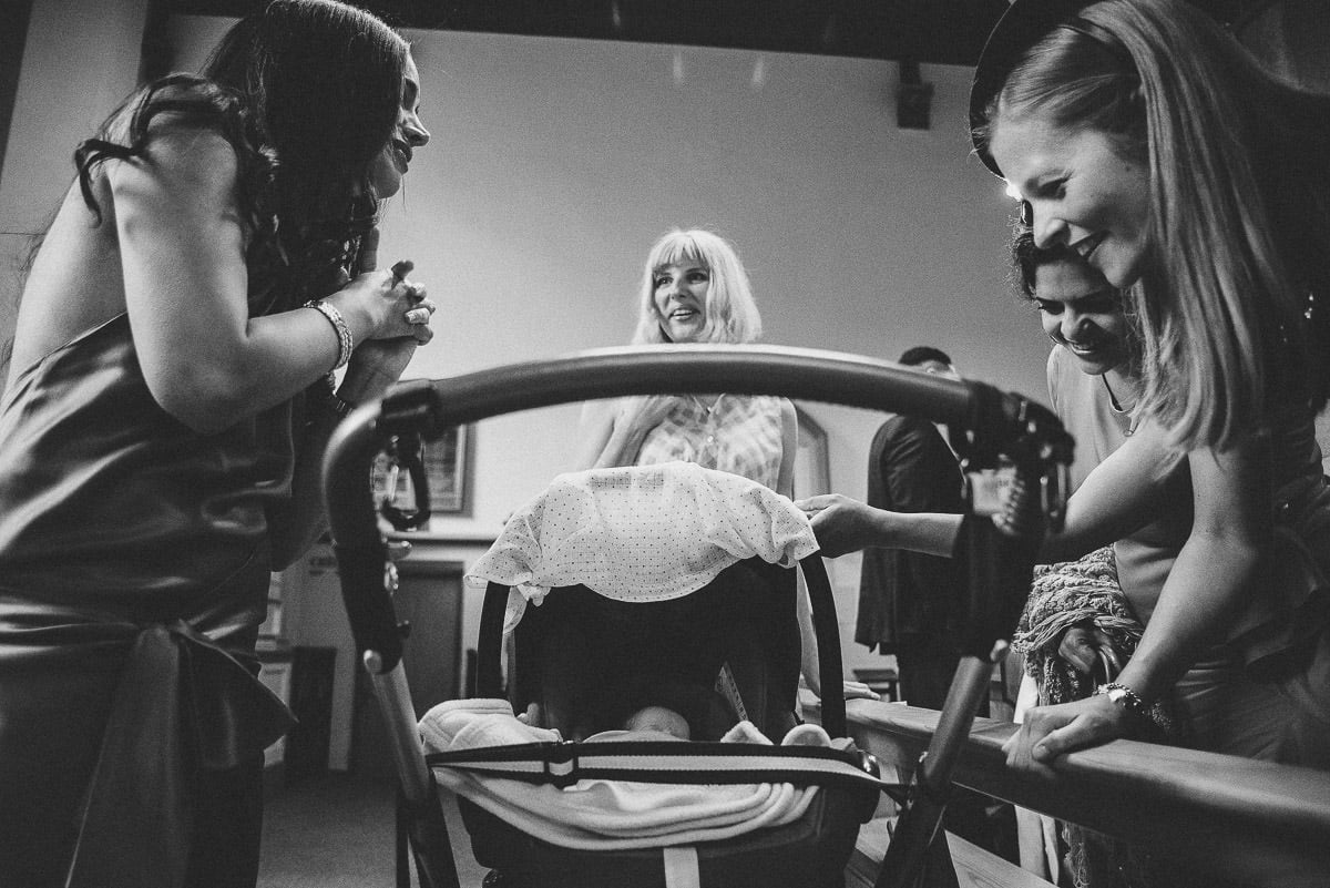 wedding photographer hampton court 36