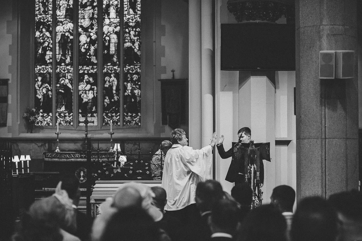 wedding photographer hampton court 49