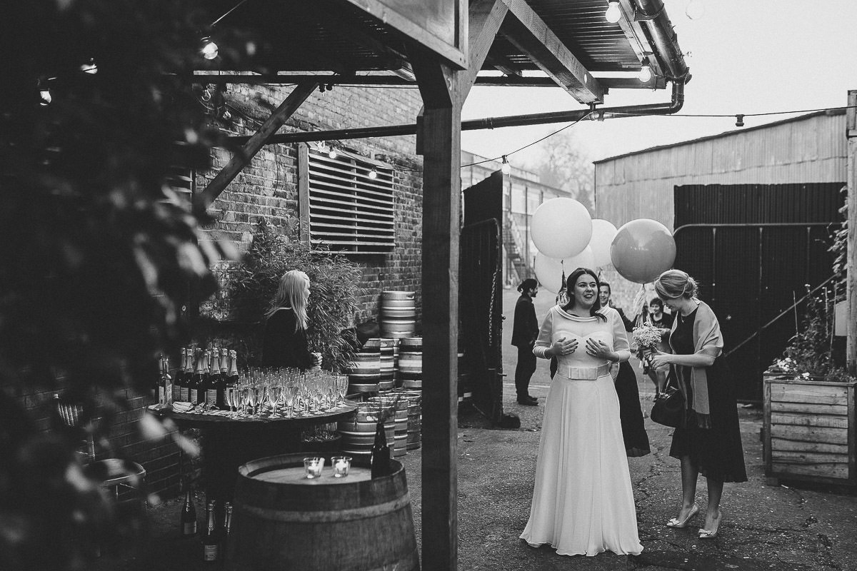london fields brewery wedding 53