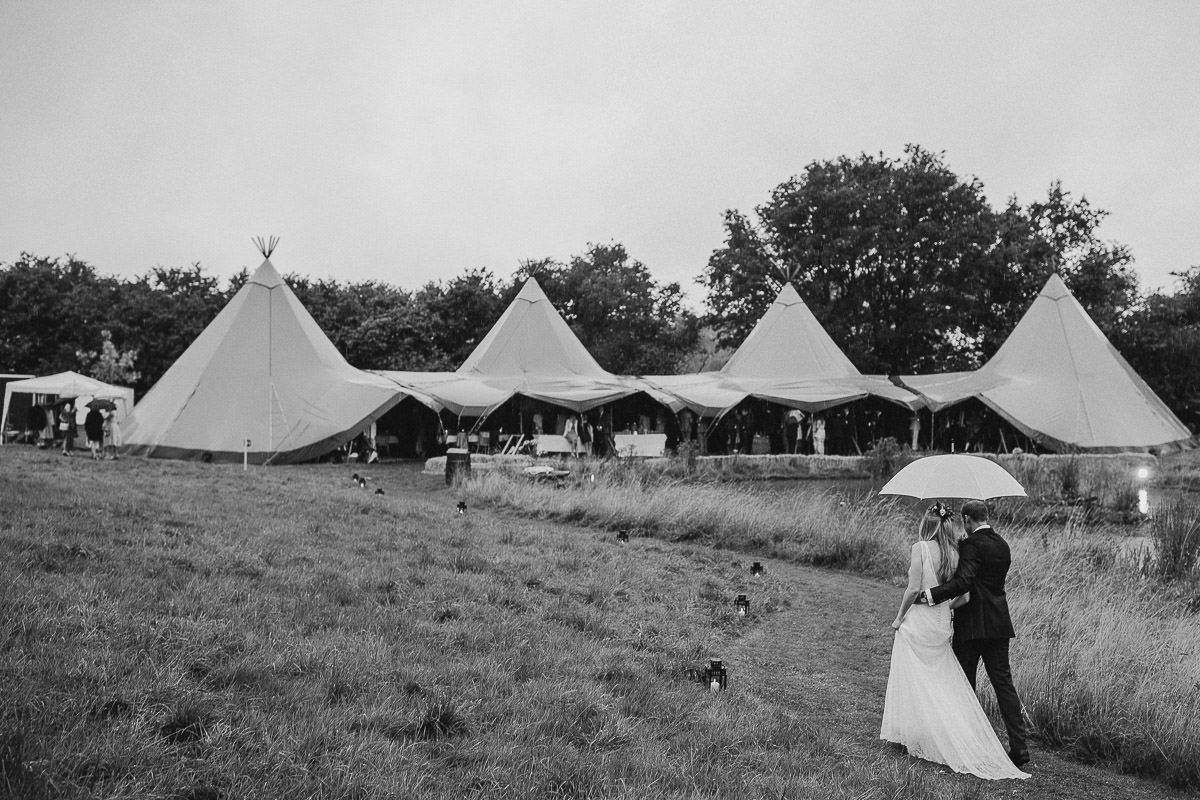 diy marquee wedding 55