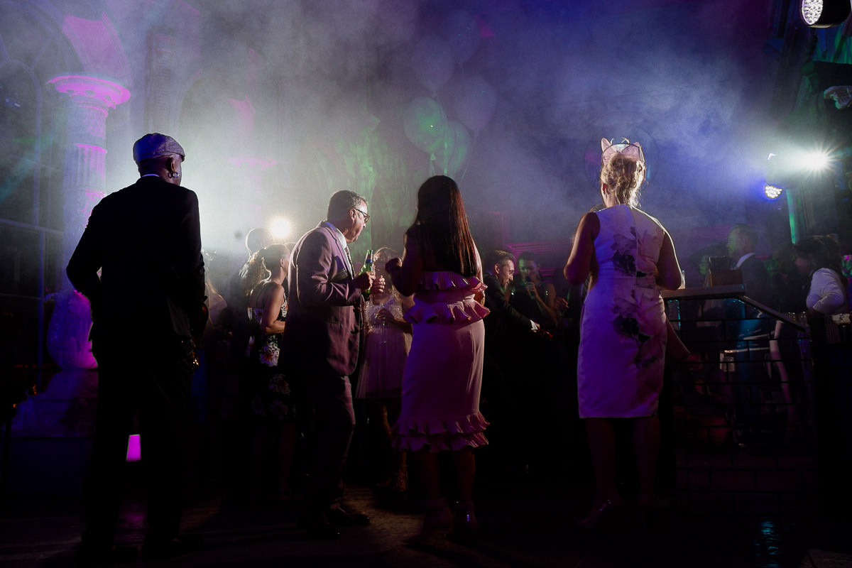 122 wedding photographer aynhoe park