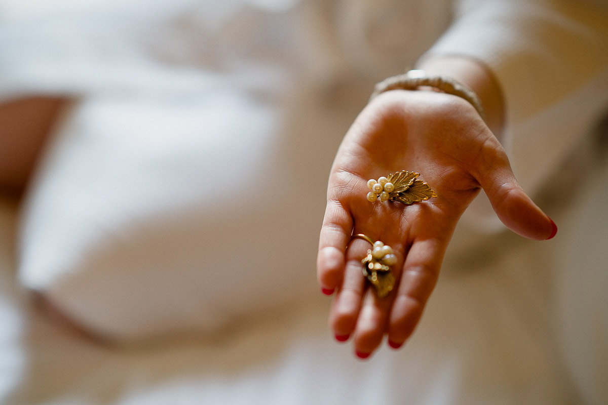 Kitty and Ed's CharterHouse Wedding in London 16 010 zetter house london