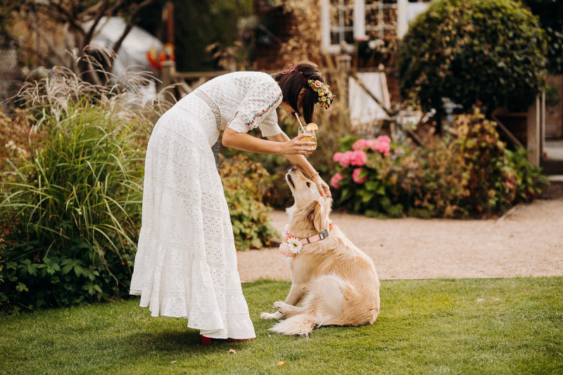 054 diy surrey lockdown wedding